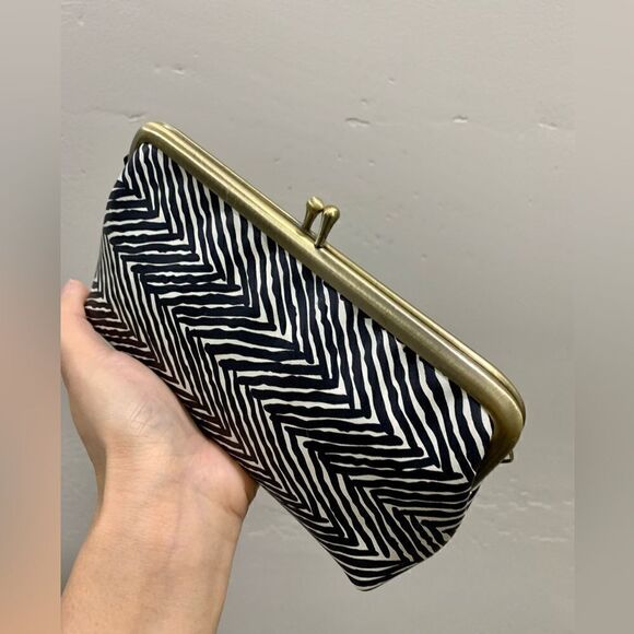 Handmade Genuine Calfskin Kisslock Clutch/Cosmetic bag/Phone Case/Crossbody - Picture 5 of 14